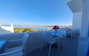 Stratos Studios & Apartments