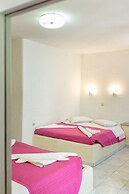 Stratos Studios & Apartments