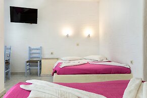 Stratos Studios & Apartments