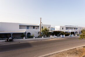 Stratos Studios & Apartments