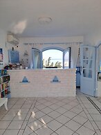 Stratos Studios & Apartments