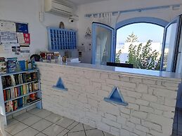 Stratos Studios & Apartments