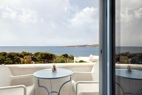 Stratos Studios & Apartments