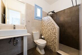 Stratos Studios & Apartments