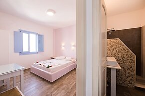 Stratos Studios & Apartments