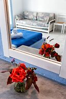 Stratos Studios & Apartments