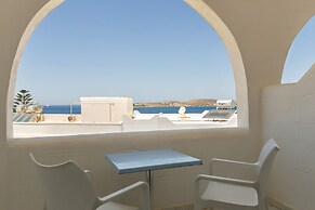 Stratos Studios & Apartments