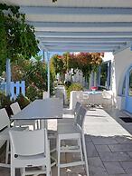 Stratos Studios & Apartments