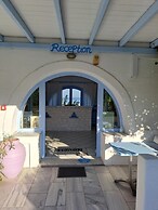 Stratos Studios & Apartments