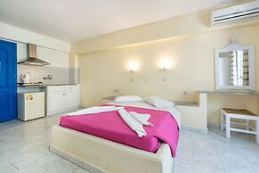 Stratos Studios & Apartments