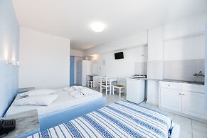 Stratos Studios & Apartments