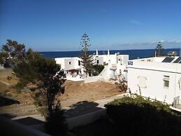 Stratos Studios & Apartments