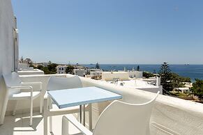 Stratos Studios & Apartments