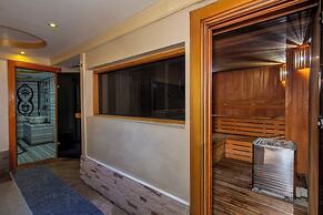 Tilia Hotel