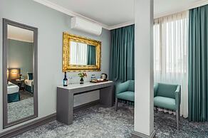 Tilia Hotel