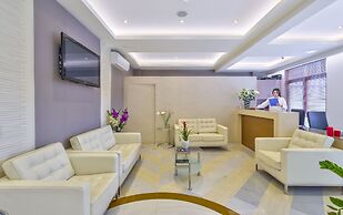 Leonidas Hotel & Apartments