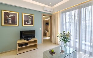 Leonidas Hotel & Apartments