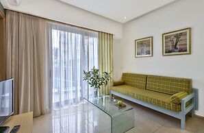 Leonidas Hotel & Apartments