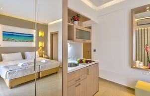 Leonidas Hotel & Apartments