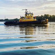 Savannah Inn and Suites