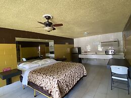 Savannah Inn and Suites