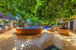 Elixir Boutique Hotel