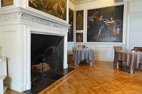 Chateau De Champlong