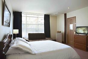 Charlies Place Hotel & Spa