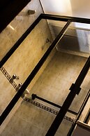 Charlies Place Hotel & Spa