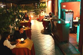 Charlies Place Hotel & Spa