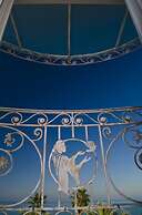 Elinotel Apolamare Hotel