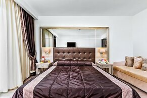 Elinotel Apolamare Hotel