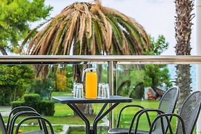 Elinotel Apolamare Hotel