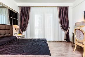 Elinotel Apolamare Hotel