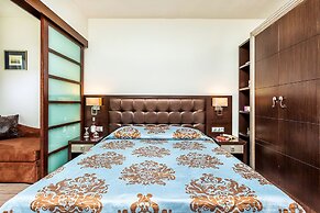 Elinotel Apolamare Hotel