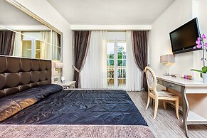 Elinotel Apolamare Hotel