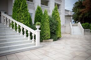 Elinotel Apolamare Hotel