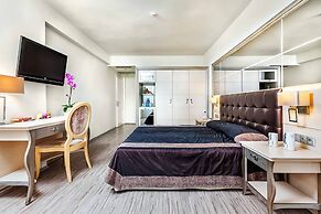 Elinotel Apolamare Hotel