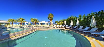 Elinotel Apolamare Hotel