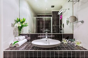 Elinotel Apolamare Hotel