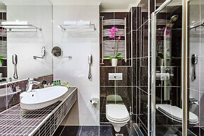 Elinotel Apolamare Hotel