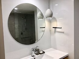 Breakers North Absolute Beachfront Apartments