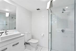 Breakers North Absolute Beachfront Apartments