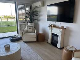 Breakers North Absolute Beachfront Apartments