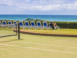 Breakers North Absolute Beachfront Apartments