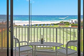 Breakers North Absolute Beachfront Apartments