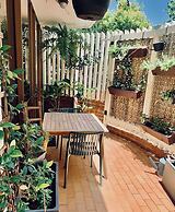 Breakers North Absolute Beachfront Apartments