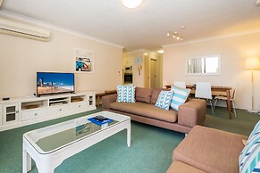 Breakers North Absolute Beachfront Apartments