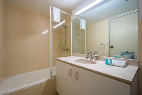 Breakers North Absolute Beachfront Apartments