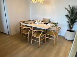 Breakers North Absolute Beachfront Apartments